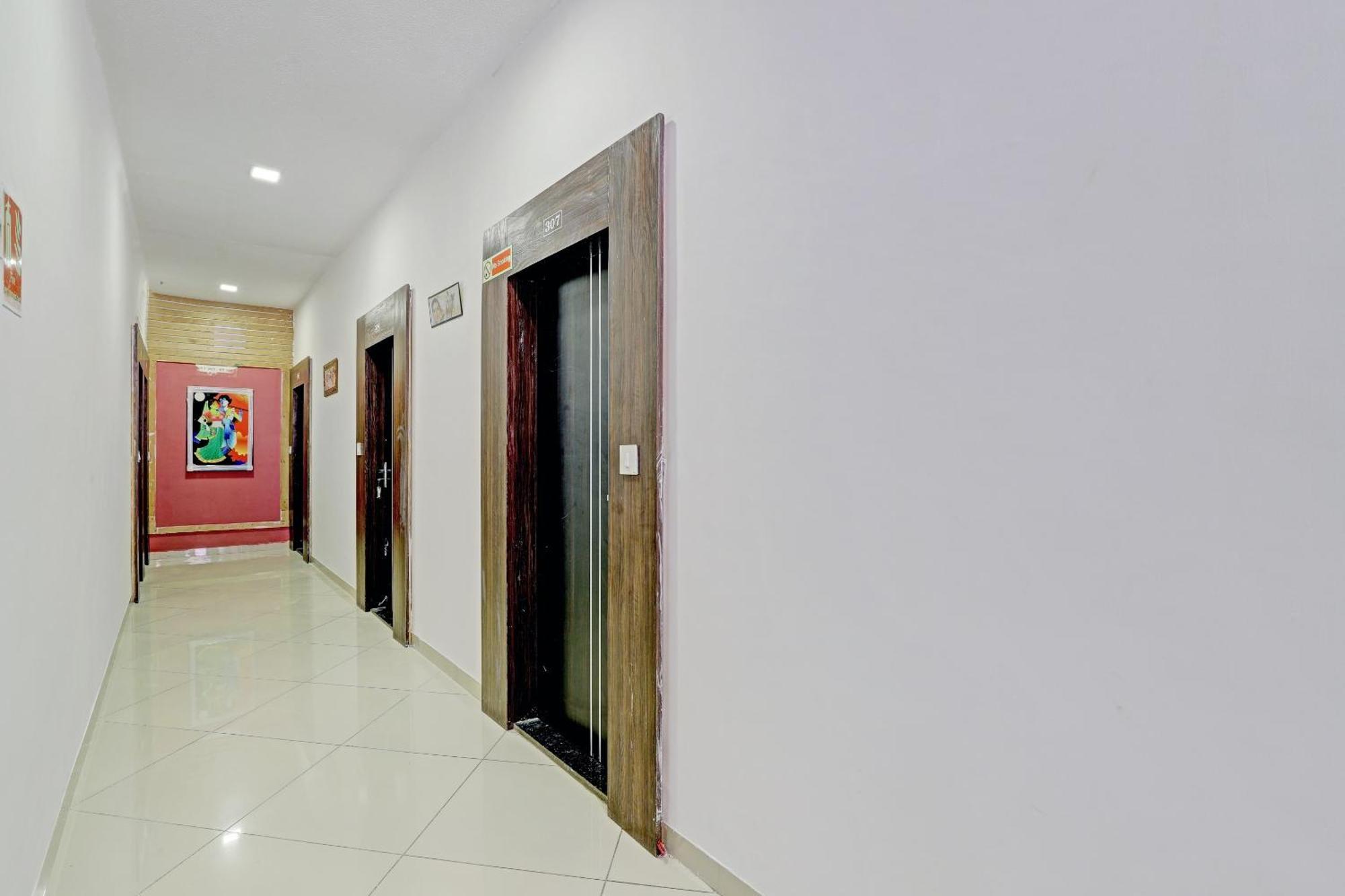 Oyo 11649 Hotel Mahima Γκαντχιναγκάρ Εξωτερικό φωτογραφία