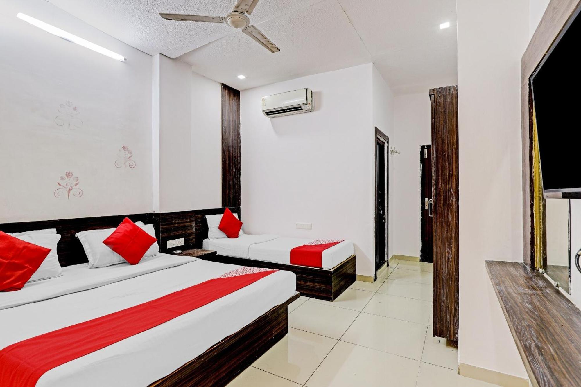 Oyo 11649 Hotel Mahima Γκαντχιναγκάρ Εξωτερικό φωτογραφία