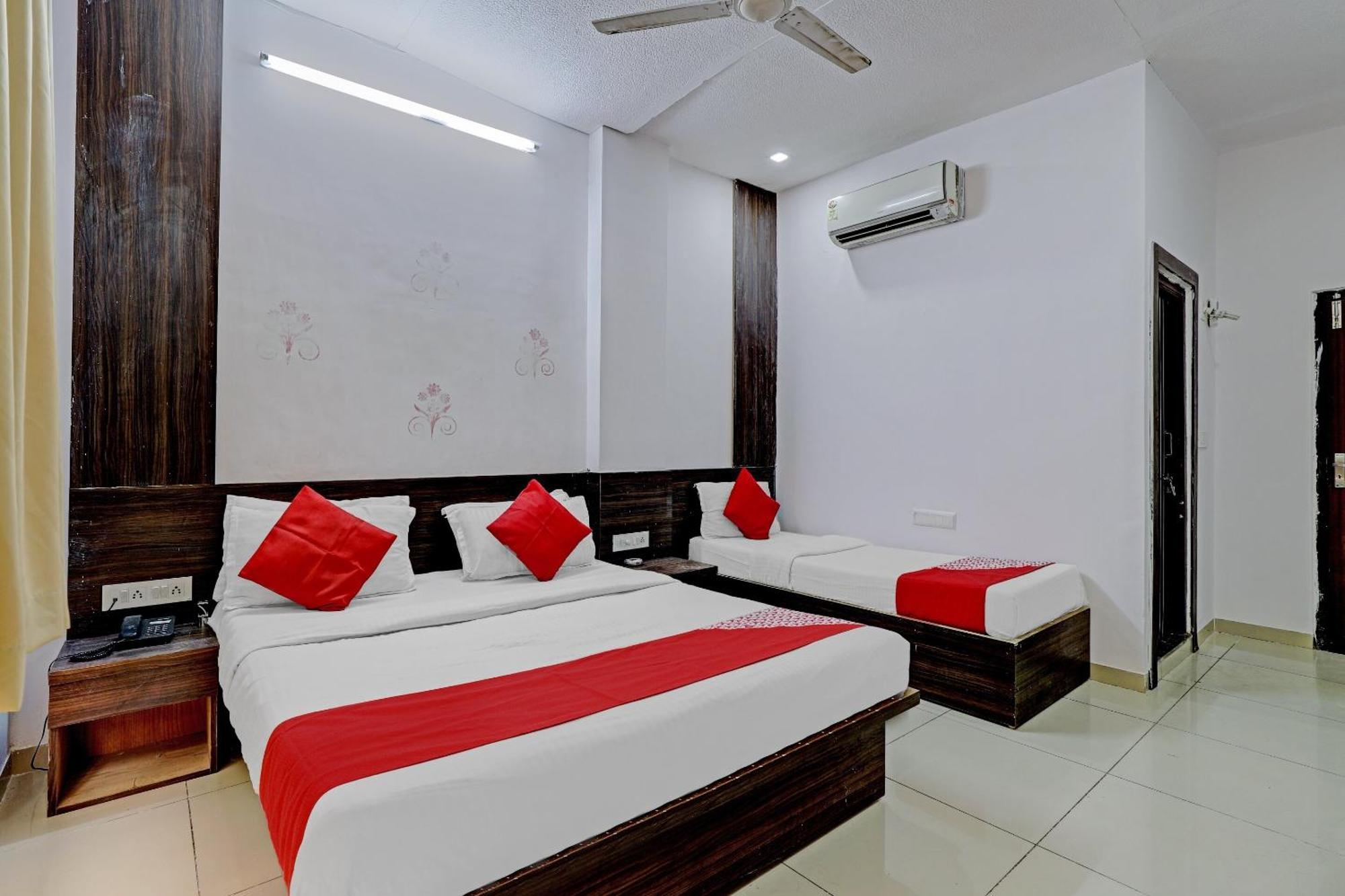 Oyo 11649 Hotel Mahima Γκαντχιναγκάρ Εξωτερικό φωτογραφία